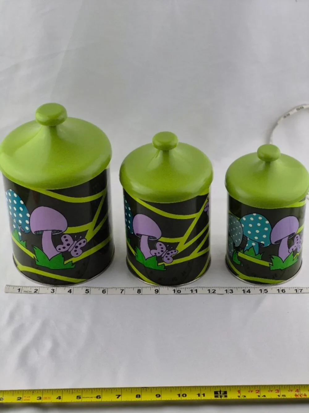 Lincoln Beautyware Vintage Canisters vintage lincoln